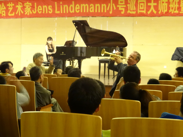 QG刮刮乐小号表演艺术家Jens Lindemann（彦斯·林德曼）荣获加拿大勋章